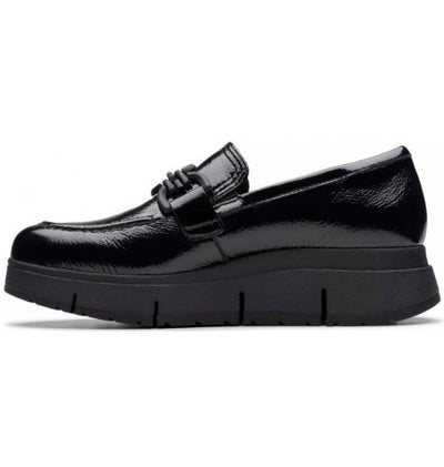 Clarks Loriini Izzy black patent